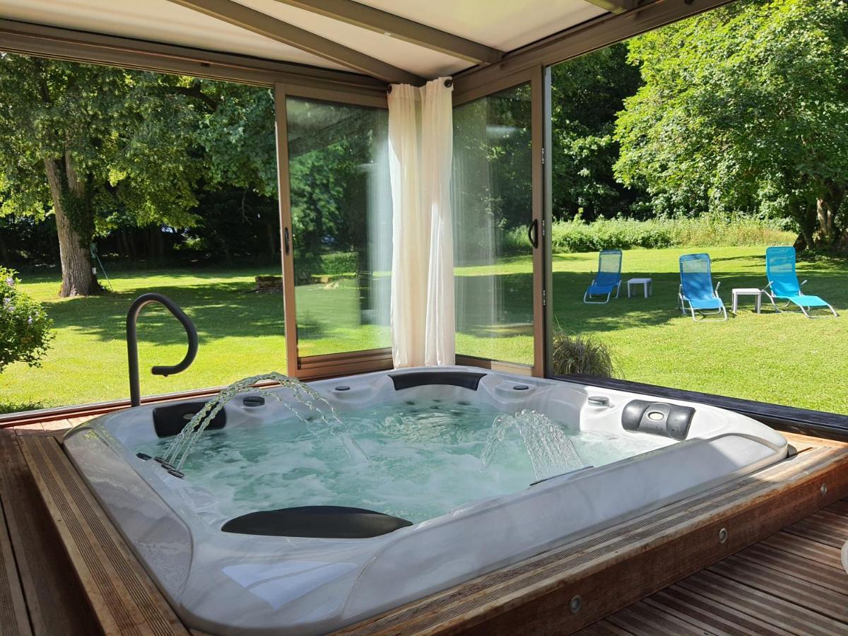 Les Mazeraies Maison D'Hotes Avec Spa Savonnières Eksteriør billede