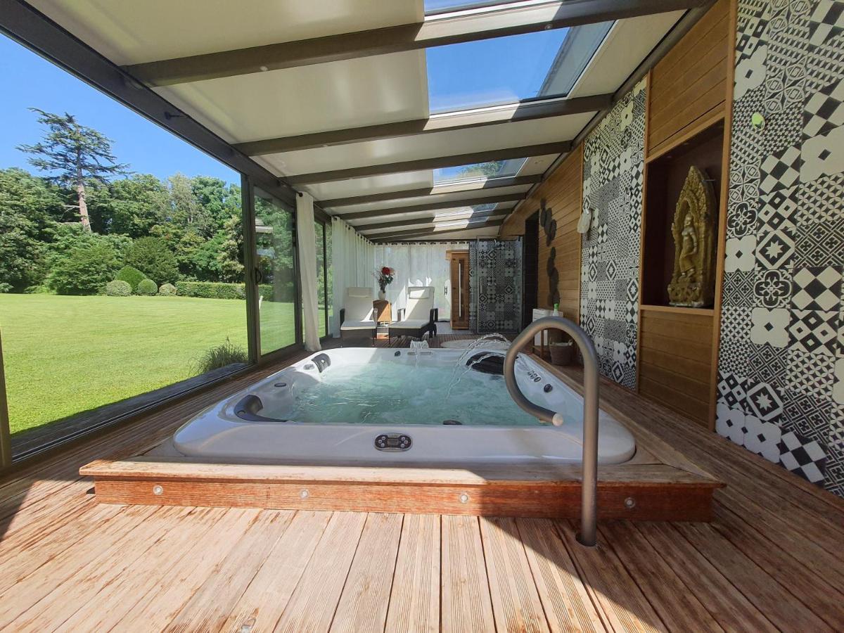Les Mazeraies Maison D'Hotes Avec Spa Savonnières Eksteriør billede